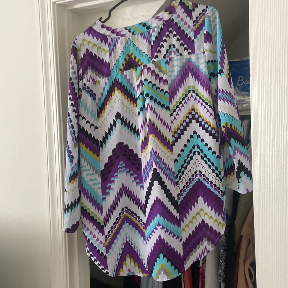 Multicolor patterned blouse - Picture 3 of 3